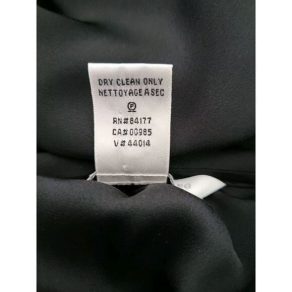 DVF Silk Billow Blouse Womens 12 Black Split V-neck Minimalist Quiet Luxury Work - Picture 11 of 14